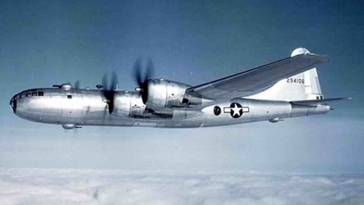 muškarci su odbijali da lete b 29 superfortresom – dok dve žene nisu pokazale kako se to radi