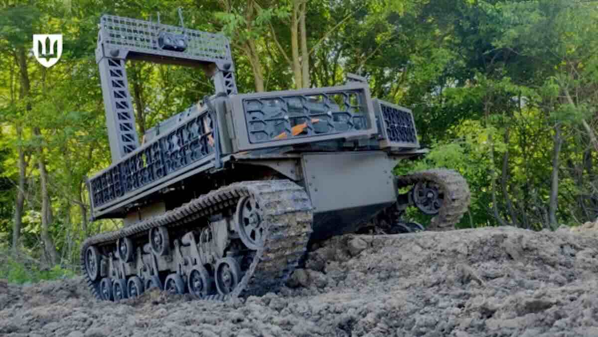 ukrajinski %22mrav%22 kreće u napad novi dron muraha stiže na front i menja pravila rata