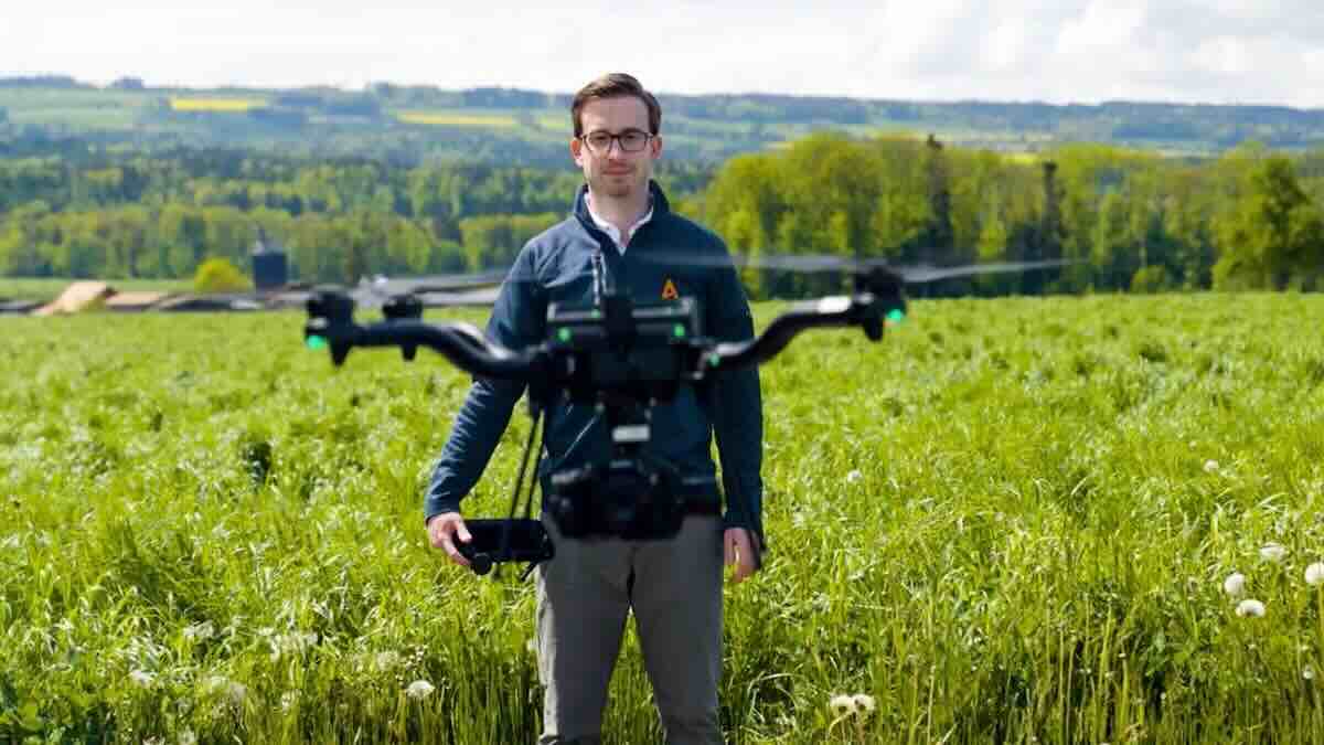 lorenc majer iz firme auterion i njegov dron