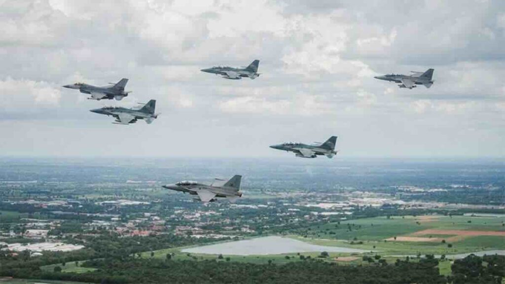 novi rat na pomolu tajland bombardovao kambodzu f 16 lovci u akciji granice zatvorene civili beze novi rat na pomolu tajland bombardovao kambodžu! f 16 lovci u akciji, granice zatvorene, civili beže!