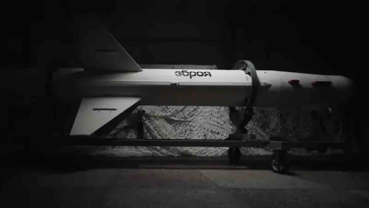 dok moskva tvrdi da im uništava proizvodnju, kijev predstavio novu krstareću raketu dometa 1000 km!