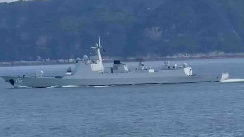 kina porinula dva potpuno nova razaraca tipa 052dm – da li je ovo najopasnije oruzje na vodi kina porinula dva potpuno nova razarača tipa 052dm – da li je ovo najopasnije oružje na vodi?