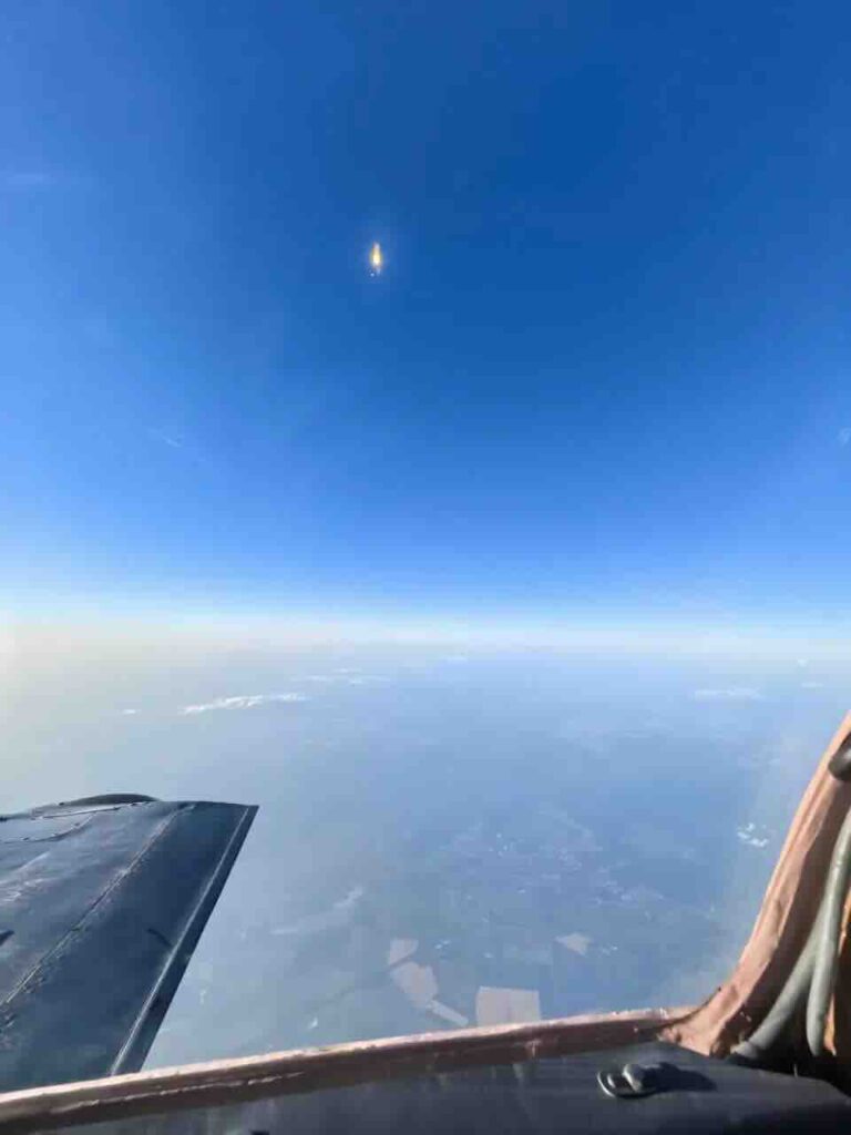 moc ruskog „kindzala osvanula fotografija hipersonicnog projektila odmah nakon lansiranja sa mig 31 moć ruskog „kindžala“ osvanula fotografija hipersoničnog projektila odmah nakon lansiranja sa mig 31