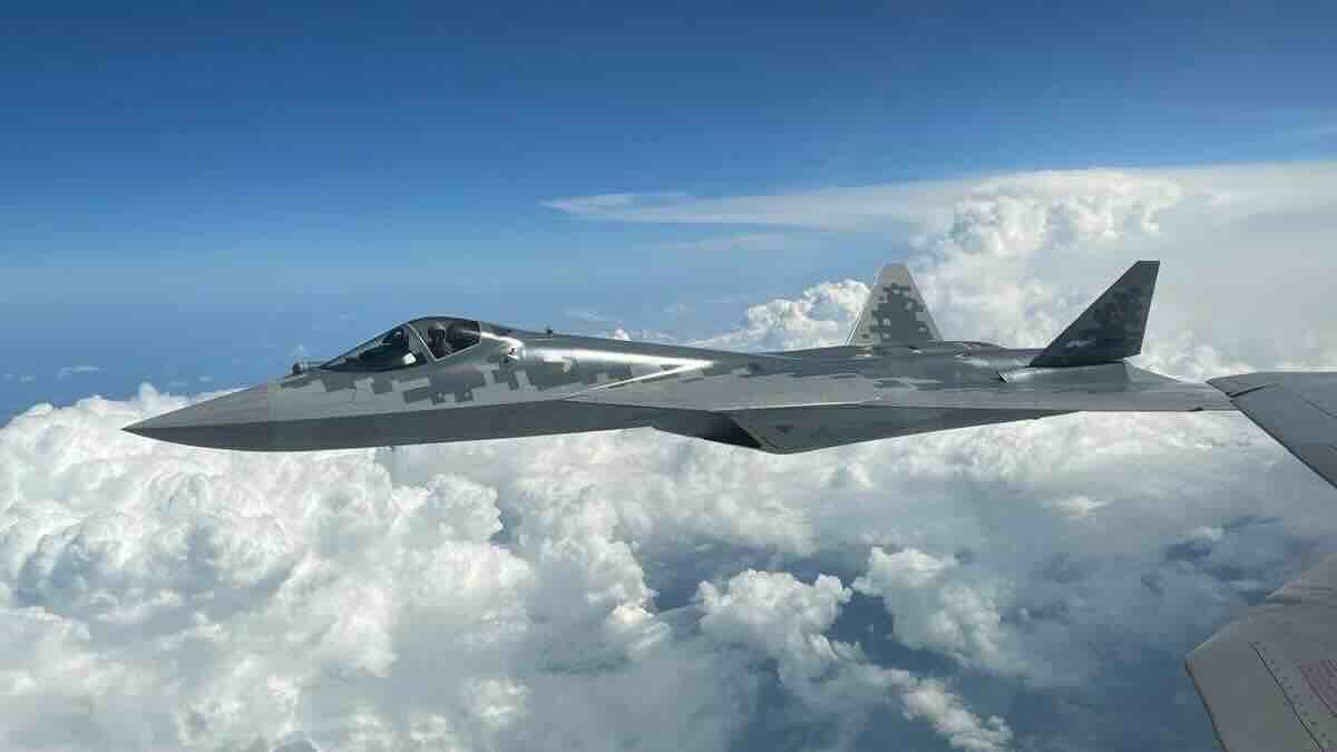 serijski su 57 snimljeni u niskom letu nad džomgijem — šta to govori o tempu uvođenja lovaca 5 generacije u vks?