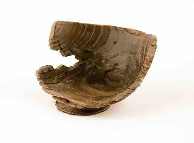 srednjevekovna replika svetog grala