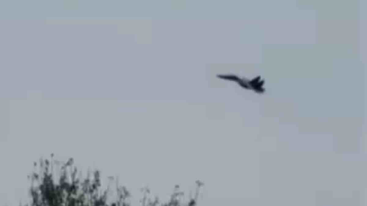 su 27 ukrajinskog vazduhoplovstva slučajno ispalio raketu na stambenu kuću u volinjskoj oblasti!