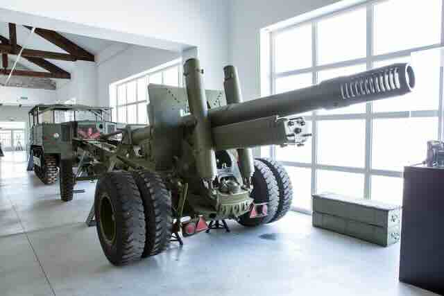 artilerijski traktor m5 hst i havbica m1937 152 artilerijski traktor m5 hst i havbica m1937 152