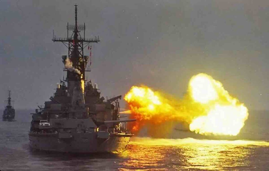 bojni brodovi klase ajova ispalili su milion funti municije u pustinjskoj oluji pre 35 godina