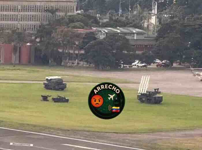 dva lansera buk m2e u vazduhoplovnoj bazi la karlota u karakasu