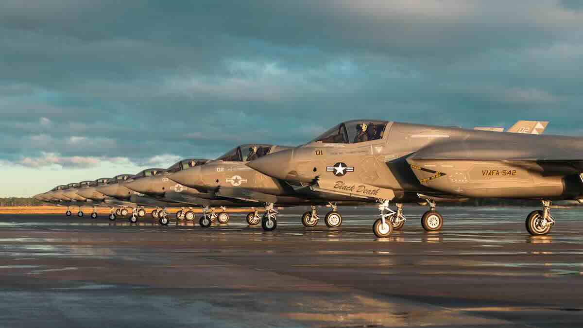 eskadrila vmfa 542 tigrovi f 35b lightning ii