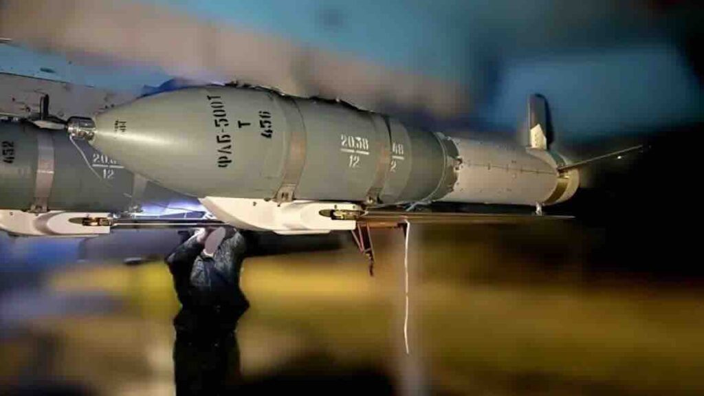 fab avio bomba sa umpk modulom i mlaznim pogonom