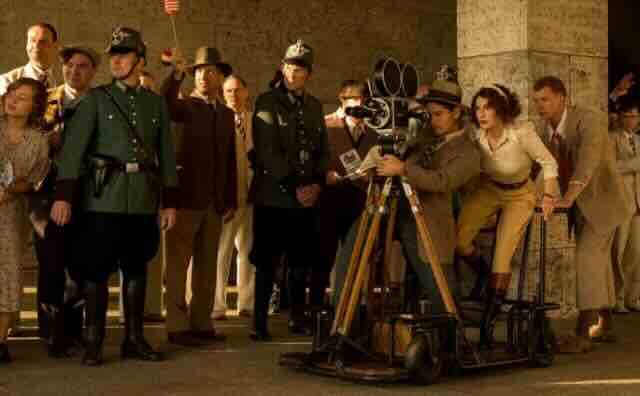 Carise van Houten u ulozi Leni Carise van Houten u ulozi Leni