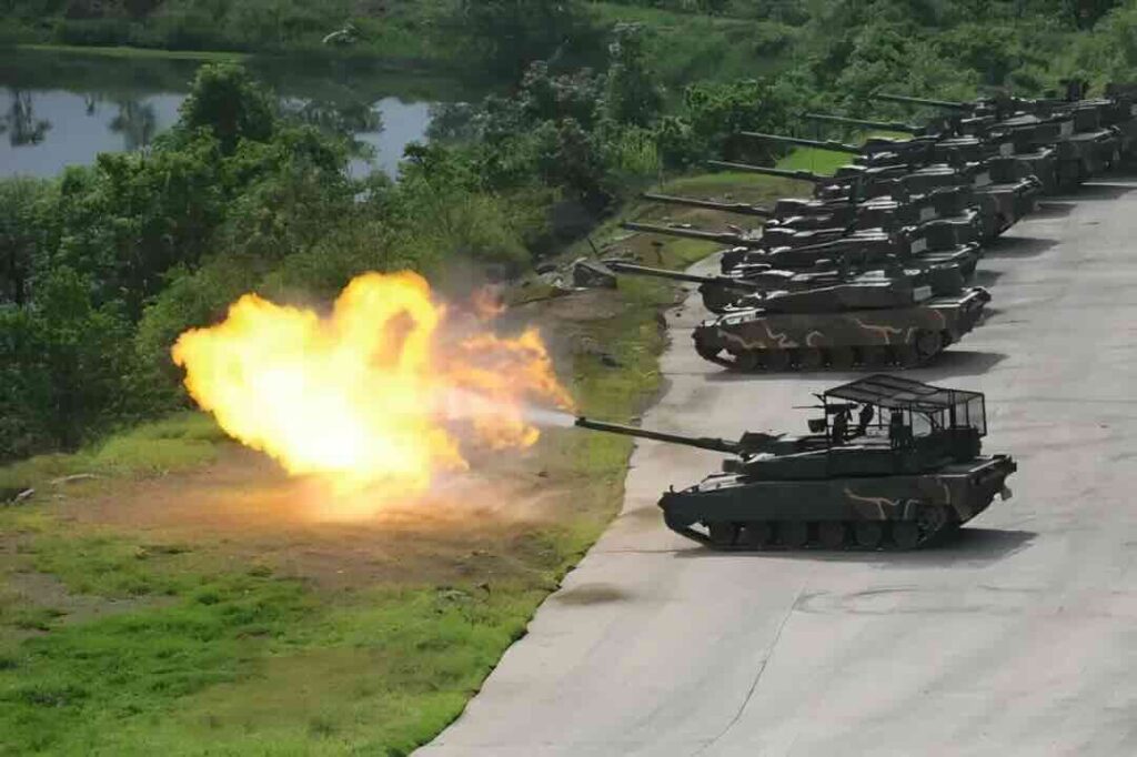 Juznokorejska vojska testira kaveze na tenkovima K2 Black Panther Južnokorejska vojska testira kaveze na tenkovima K2 Black Panther