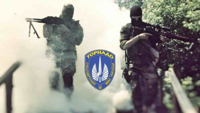 tornado, fotografija sa FB i njihova našivka sa grbom tornado, fotografija sa FB i njihova našivka sa grbom