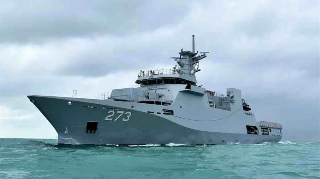 Patrolni brod pakistanske mornarice PNS Hunain