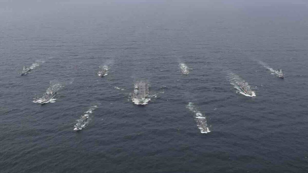 britanska mornarica nosač aviona HMS Queen Elizabeth i njegova udarna grupa