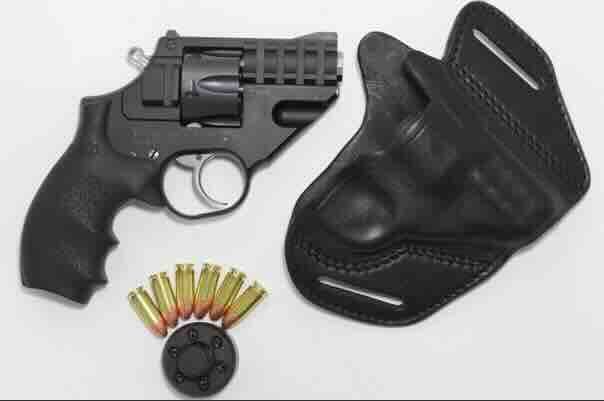 jedan od specijalnih revolvera