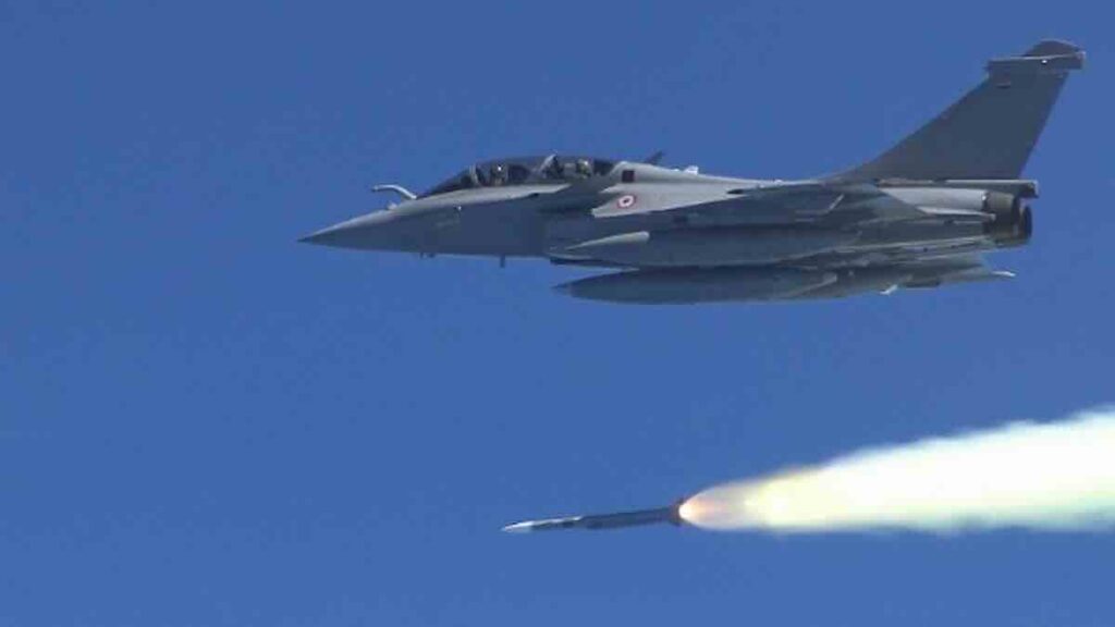 rafale lansira meteor raketu