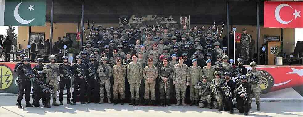 turske i pakistanske snage