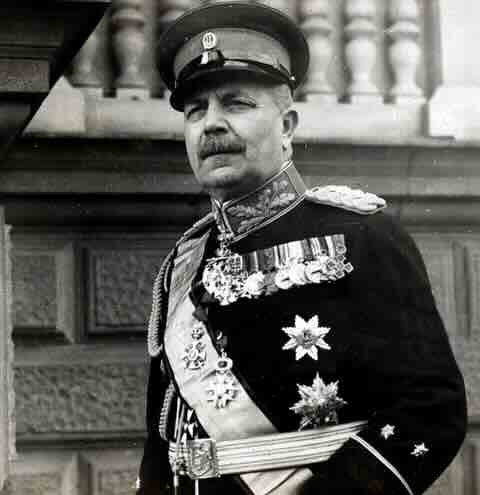 Divizijski general Vojin Colak Anti ć kao prvi ađutant 1946. godine