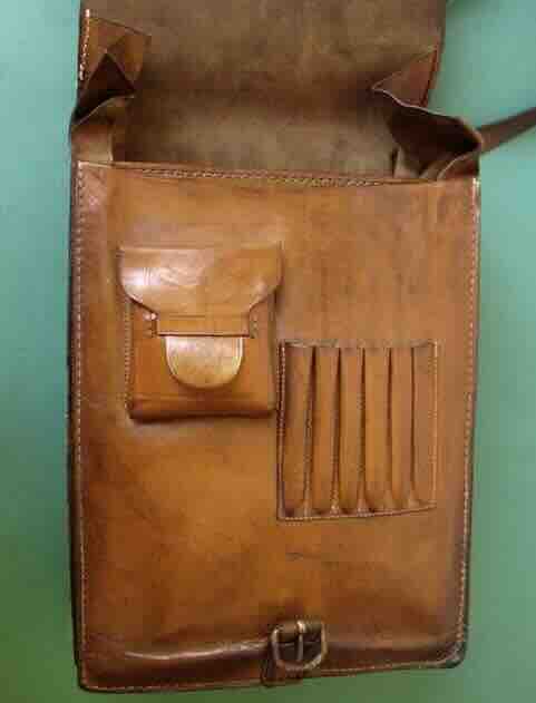 Dobro očuvana torbica JNA