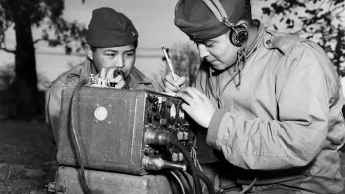 Filip Džonson obučava Indijanca