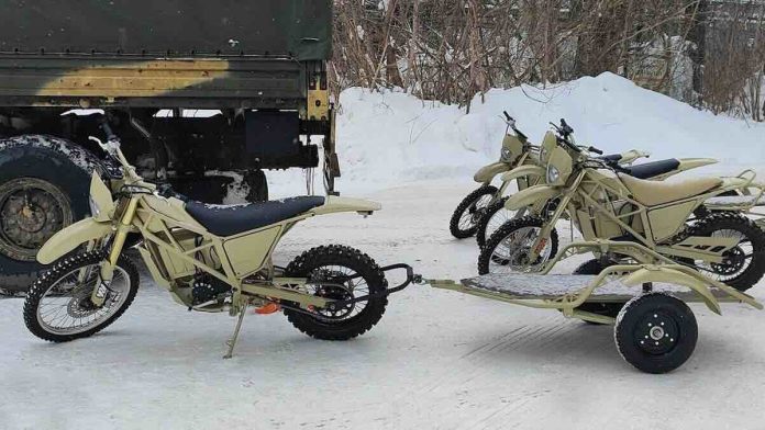Kalašnjikov predstavio električne vojne motocikle Iž Enduro