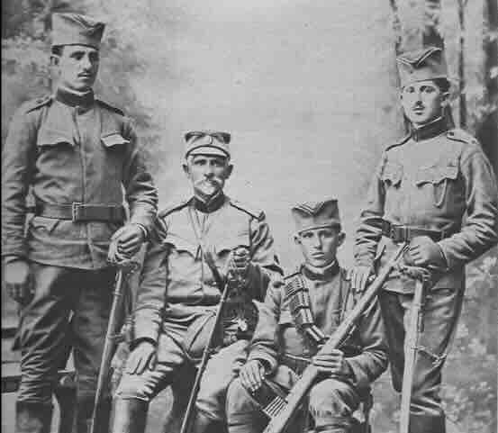 Oficir narednik podnarednik i vojnik Kraljevine Srbine prvog poziva