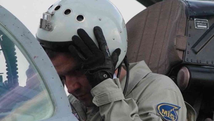 Ruski pilot na MiG 29 prilikom primopredaje aviona kod nas 2018