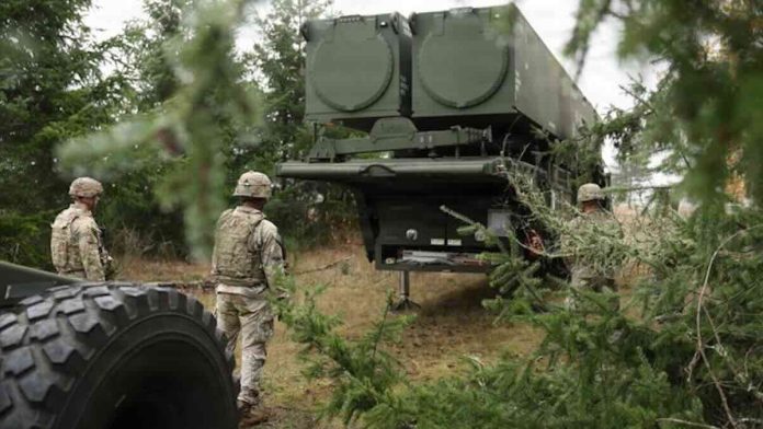 dark eagle obrisana fotografija