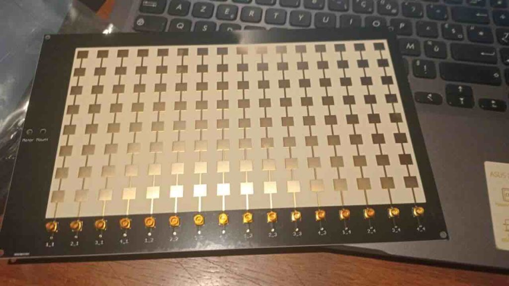 AERIS 10 antenski niz