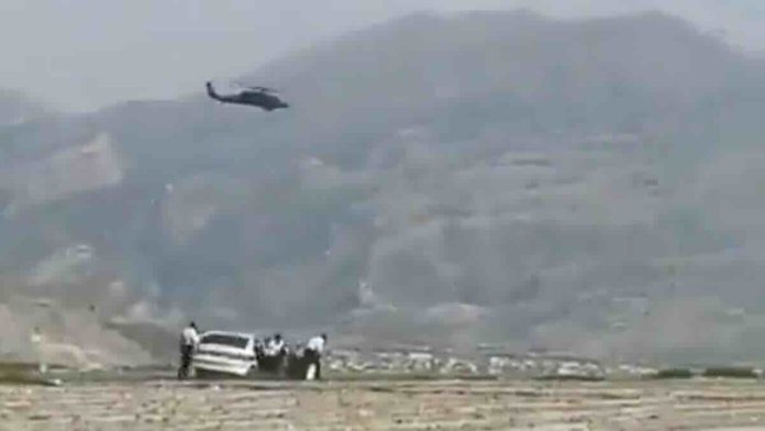 HH 60G Pave Hawk dok ga gađaju iranski policajci