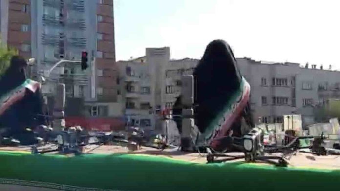 Iranska kopija izraelskog Firefly? Teheran prikazao dron nalik L Spike 1X na vojnoj paradi