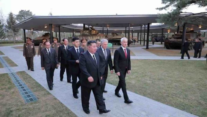 Pjongjang izložio Leopard i Abrams, kim došao na otvaranje