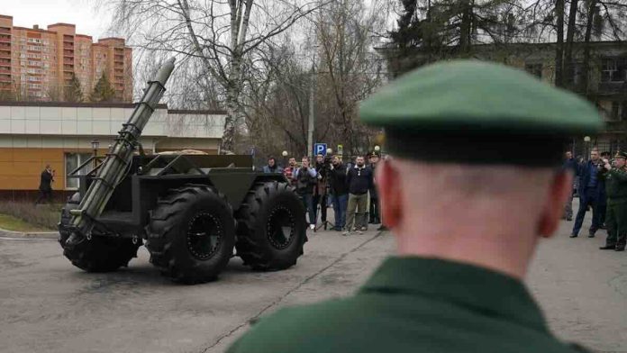 ruski kopneni dron Čelnok ruski kopneni dron Čelnok
