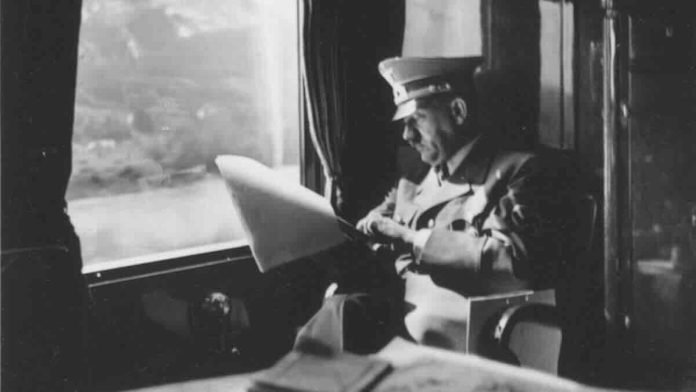 Hitler u vozu Austrija 1938 god