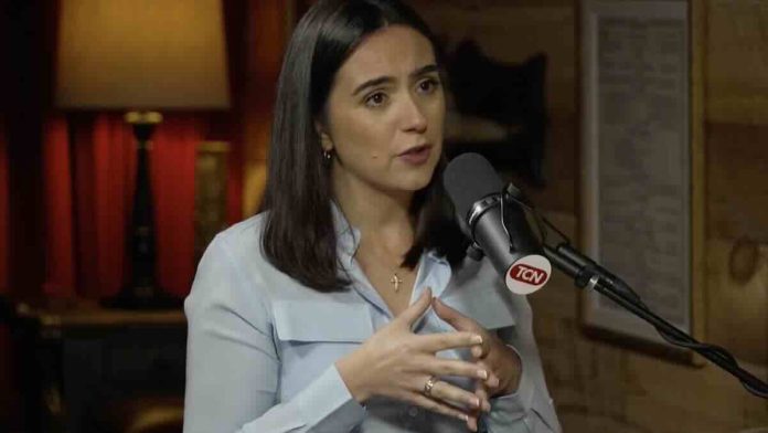 Intervju Julije Mendel kod Takera Karlsona
