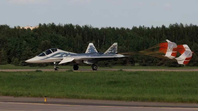 Su-57D sletanje Su-57D sletanje