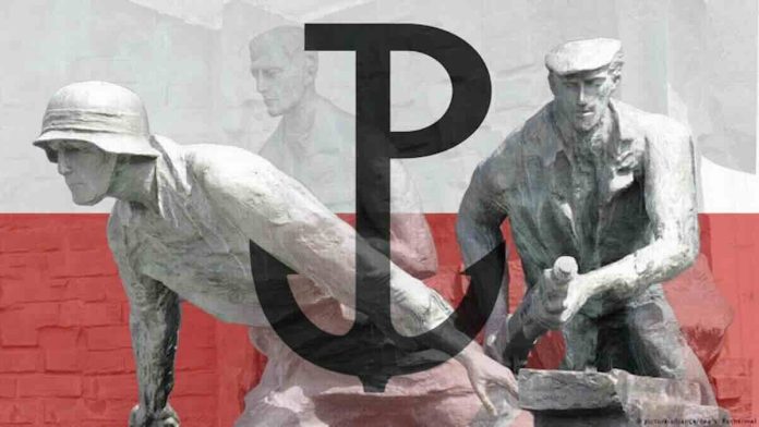 Crvena armija pred Varšavom- da li je Staljin zaista pustio Nemce da uguše ustanak? Crvena armija pred Varšavom- da li je Staljin zaista pustio Nemce da uguše ustanak?