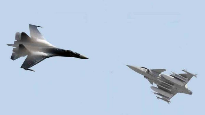 Gripen stiže u Ukrajinu, Su-35 ga čeka iznad Poltave- Ko prvi vidi, prvi puca