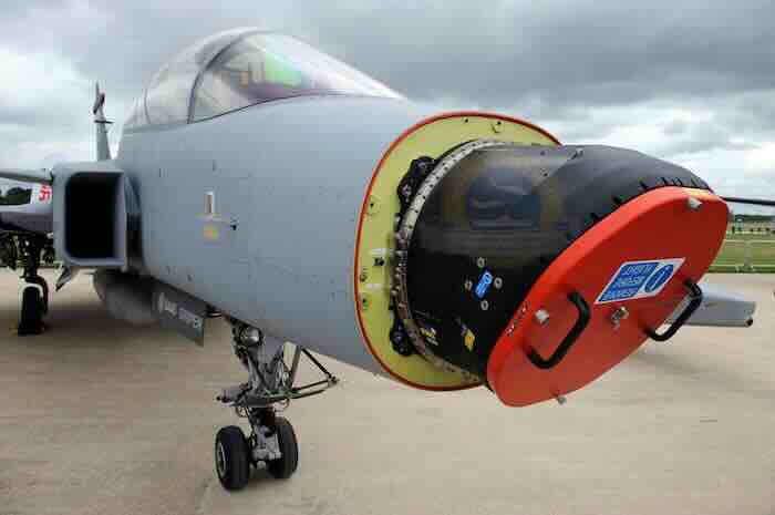 Raven ES-05 na Gripenu E