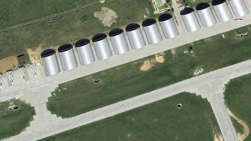 Rusija ubrzano utvrduje aerodrome Novi hangari stite Su 34 Su 24MR i lovce Su 57 Rusija ubrzano utvrđuje aerodrome- Novi hangari štite Su-34, Su-24MR i lovce Su-57