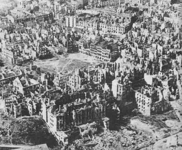 Varsava u januaru 1945 Varšava u januaru 1945