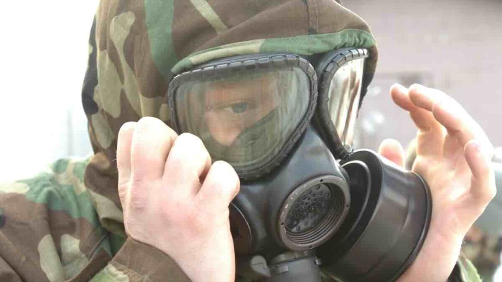 americki vojnik sa m40 gas maskom američki vojnik sa m40 gas maskom