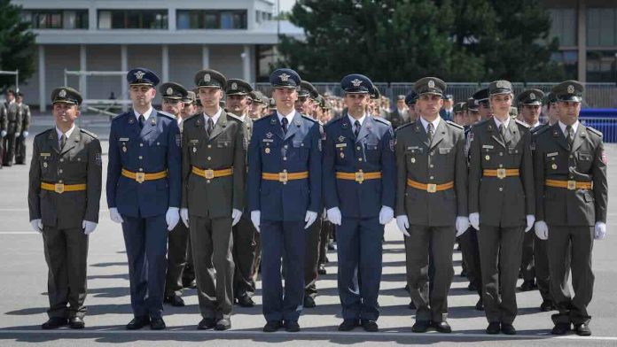 nova generacija oficira Vojske Srbije stupila u službu nova generacija oficira Vojske Srbije stupila u službu
