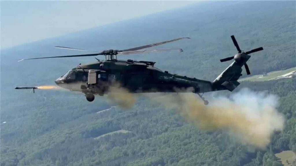 Black Hawk postao komandni centar za roj dronova Black Hawk postao komandni centar za roj dronova