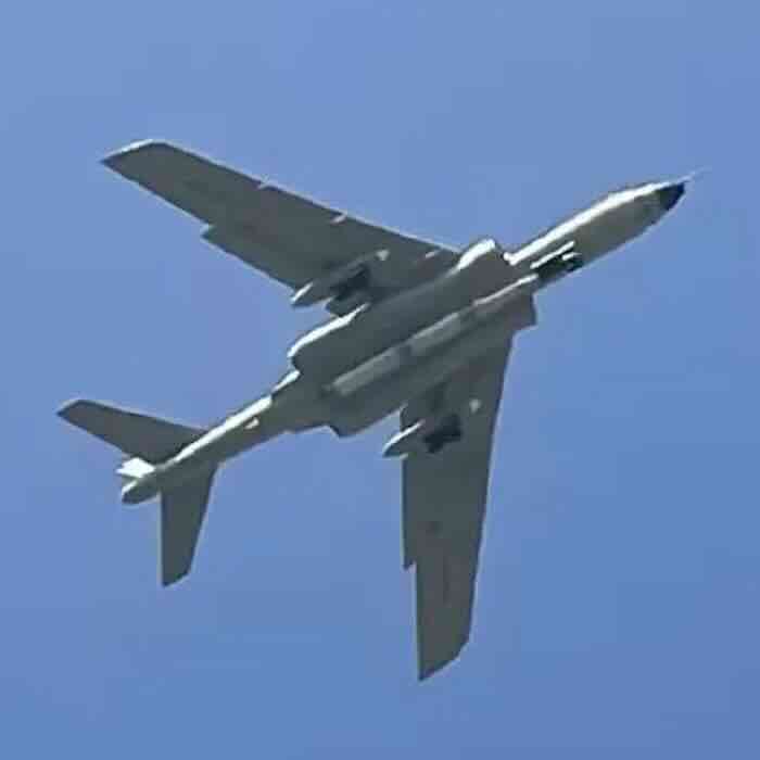 Bombarder H 6N sa nuklearnom balistickom raketom JL 1 Bombarder H-6N sa nuklearnom balističkom raketom JL-1
