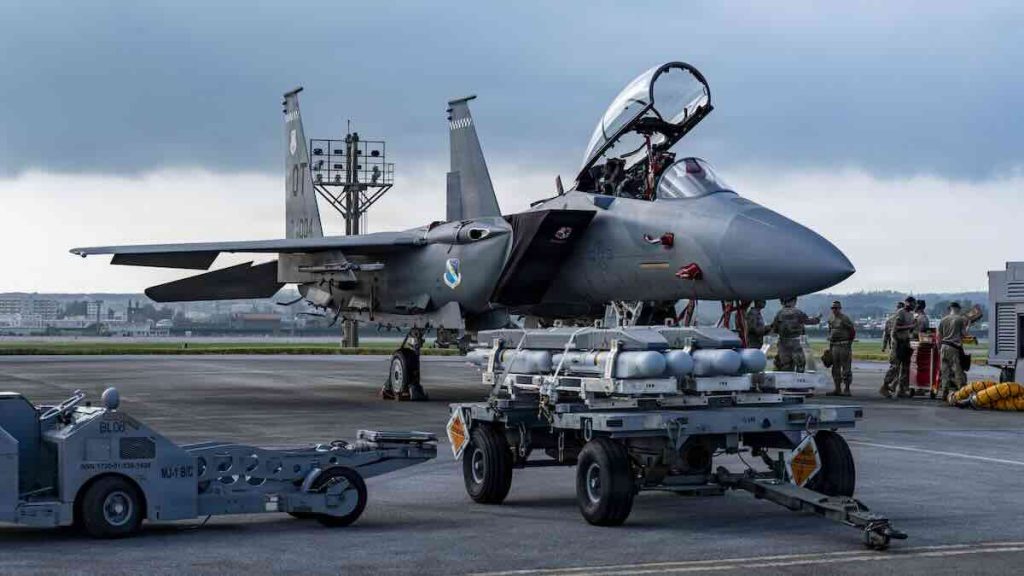 F-15EX sa StormBreaker BRU-61