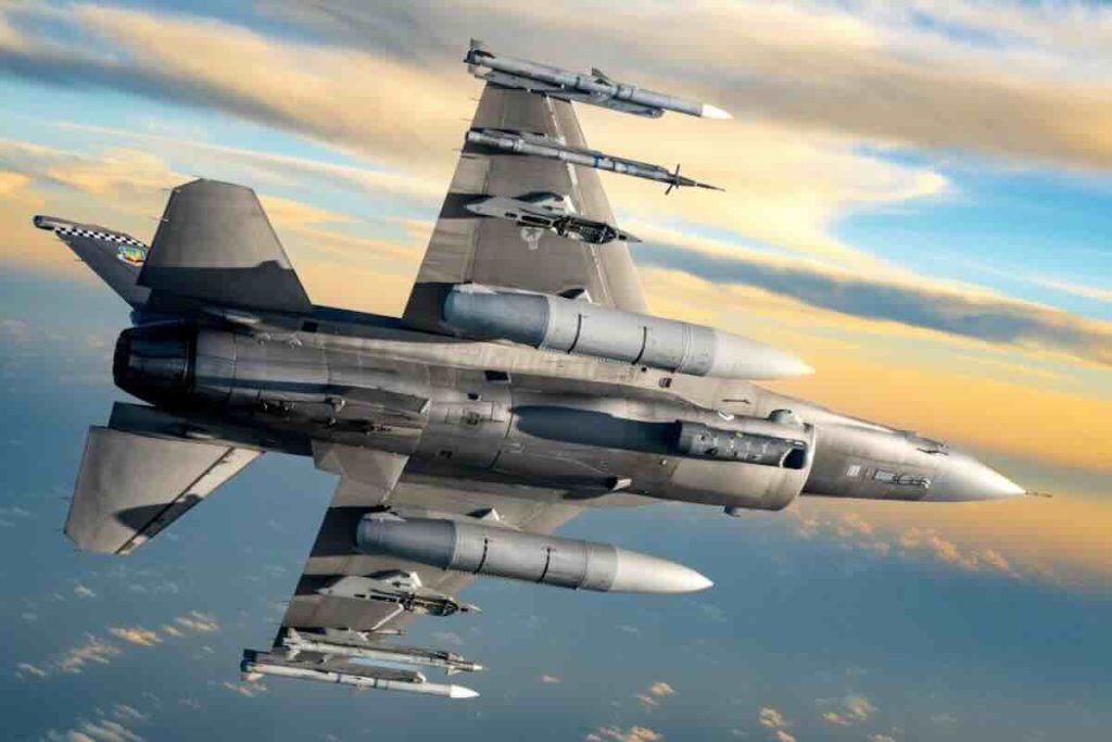 F-16 na testu sa IVEWS