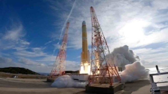 Kineska raketa Dugi Marš 7A eksplodirala 85 sekundi posle lansiranja Kineska raketa Dugi Marš 7A eksplodirala 85 sekundi posle lansiranja